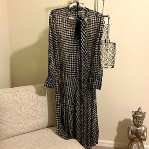 Brand new Theory Dress
